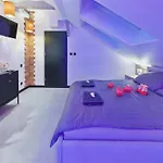 Romantic Loveaparts