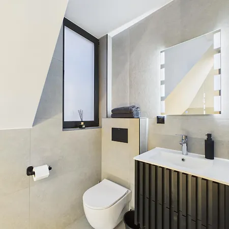 Romantic Loveaparts *