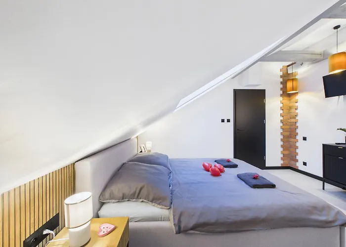 Romantic Loveaparts * 马尔基