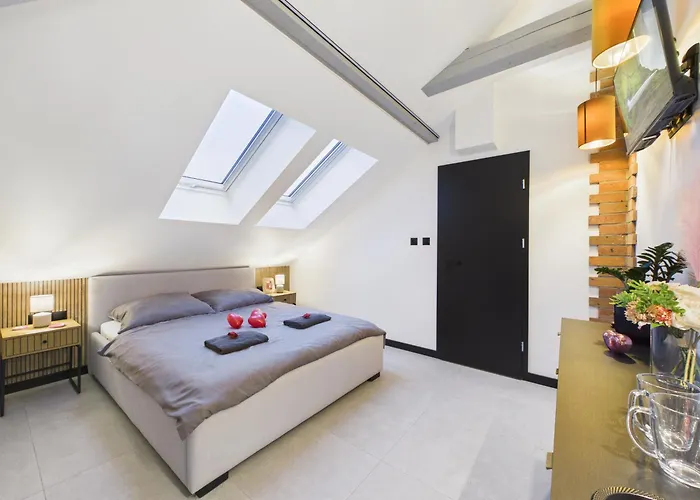 Romantic Loveaparts *