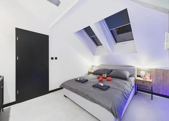 Romantic Loveaparts *